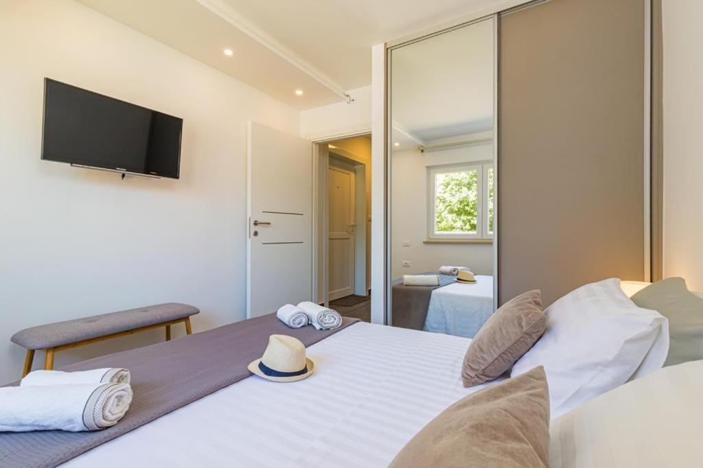 N&G New Apartment Stoja Beach 普拉 外观 照片
