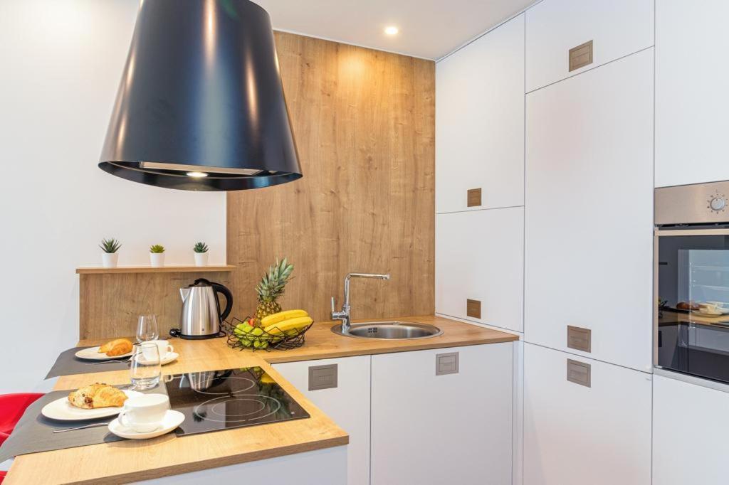 N&G New Apartment Stoja Beach 普拉 外观 照片